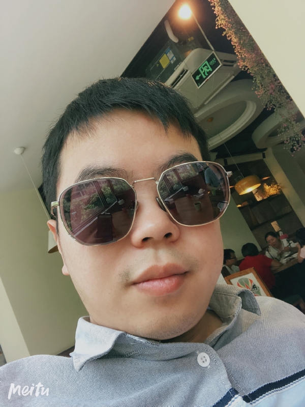 月台等路人的第一张照片--罗源相亲网
