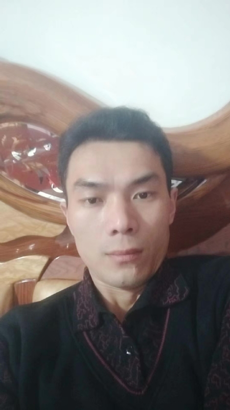 错把真心喂了狗的第四张照片--罗源相亲网