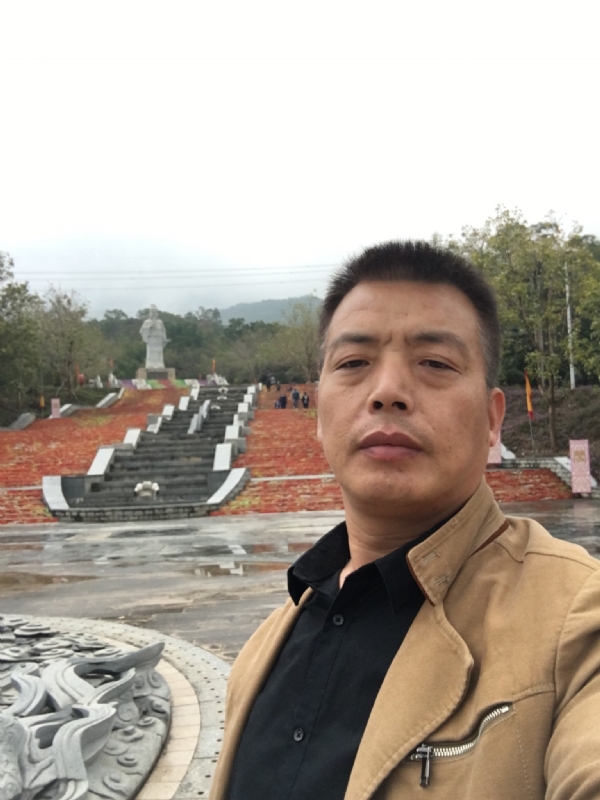开心的松鼠的第二张照片--罗源相亲网