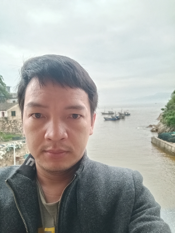 啊亮的第一张照片--罗源相亲网